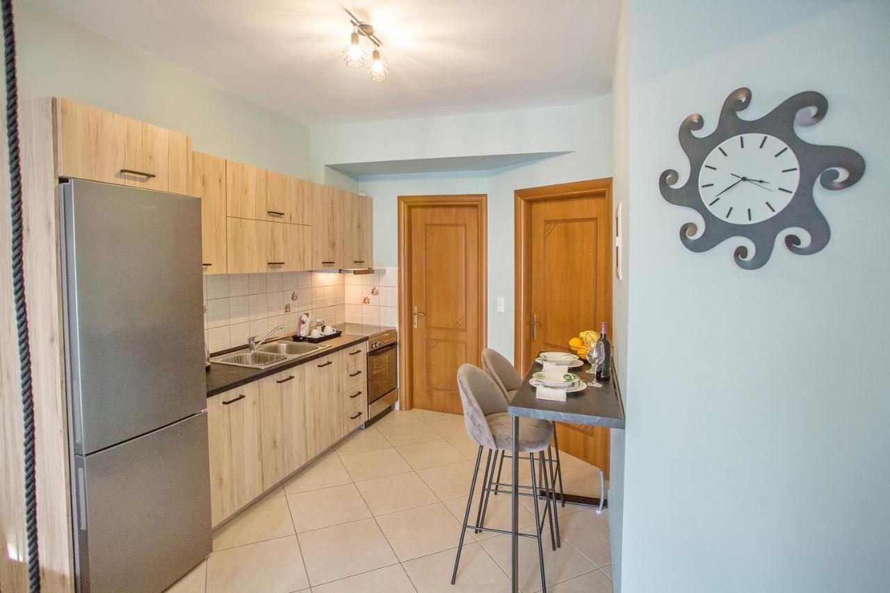 Joy Cozy Apartment Nea Iraklitsa Luaran gambar