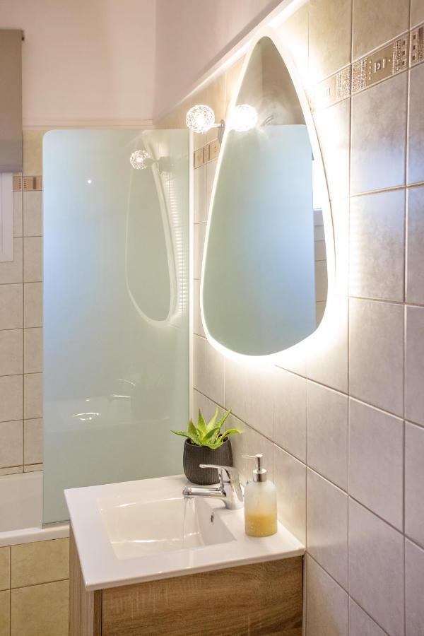 Joy Cozy Apartment Nea Iraklitsa Luaran gambar