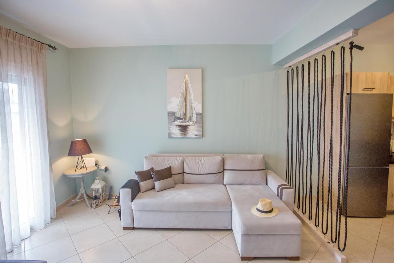 Joy Cozy Apartment Nea Iraklitsa Luaran gambar