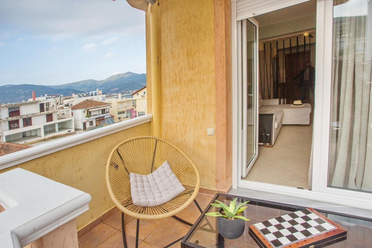 Joy Cozy Apartment Nea Iraklitsa Luaran gambar